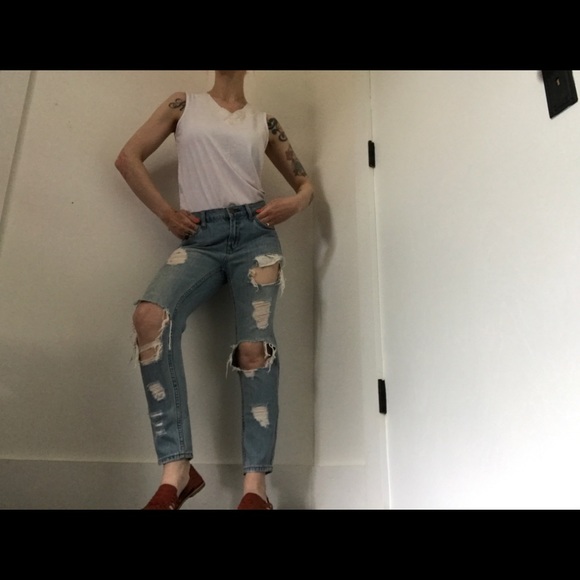 BDG Denim - BDG Ripped Ankle Boyfriend Jean